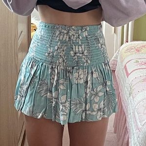 Cute mini skirt